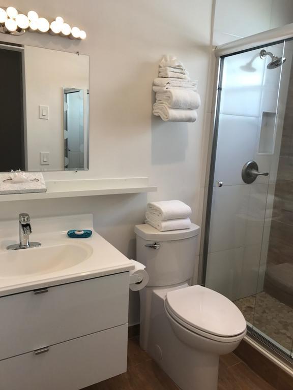 Wave Beach Vacation Rentals Pompano Beach Kamer foto