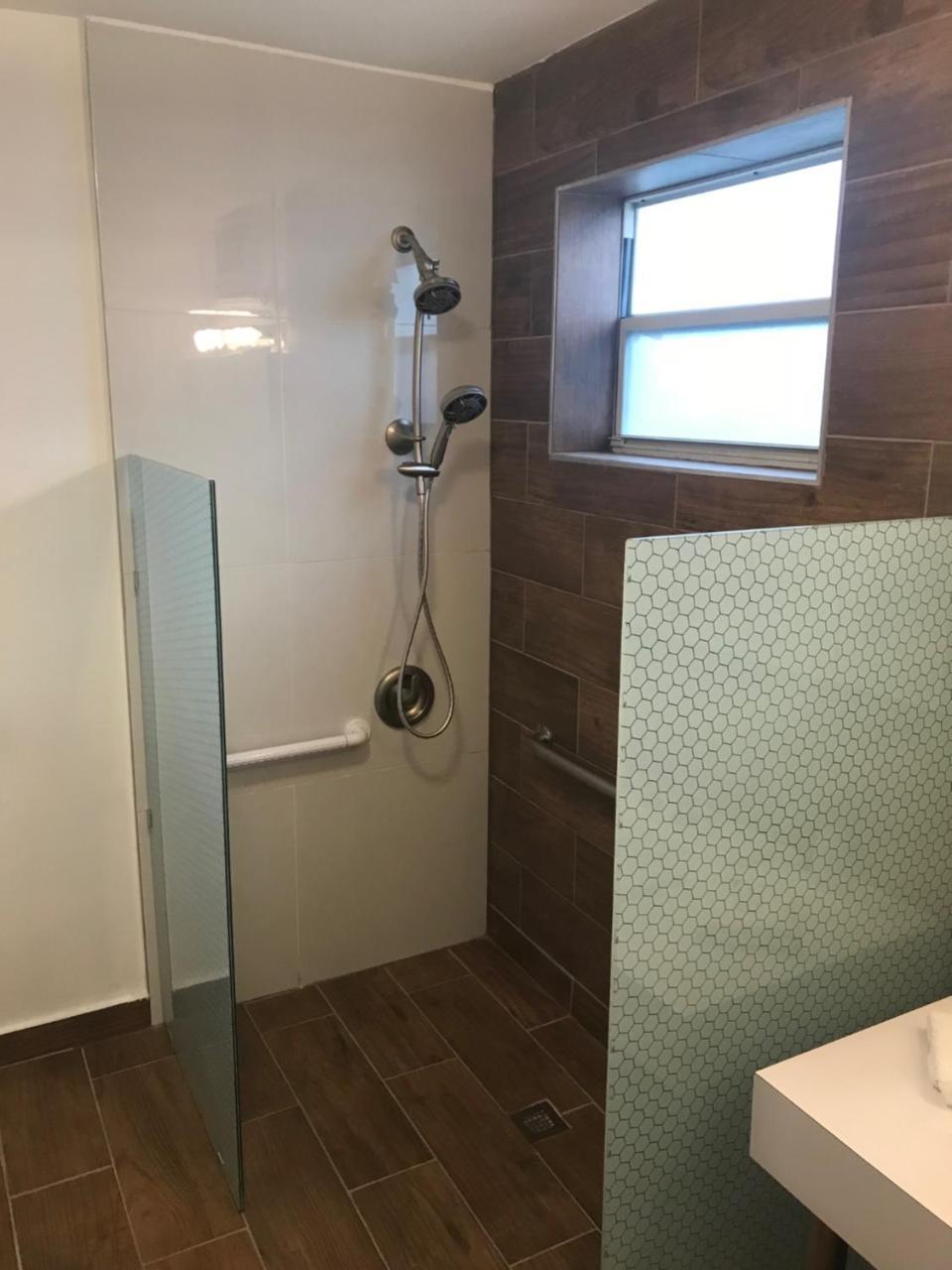 Wave Beach Vacation Rentals Pompano Beach Buitenkant foto